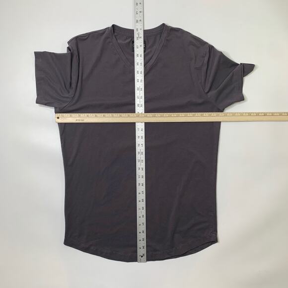 Cuts Shirt Mens L Large Fitted Chalkboard Curve Hem V Neck Short Sleeve Muscle - Picture 3 of 7